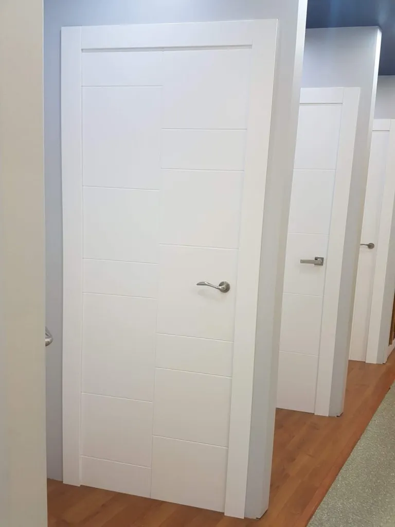 Aurum puertas puerta interior · Diseño catálogo Mónaco
